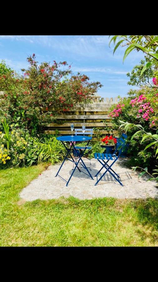 Welcoming Bungalow With Parking And Garden St Agnes  Exteriör bild